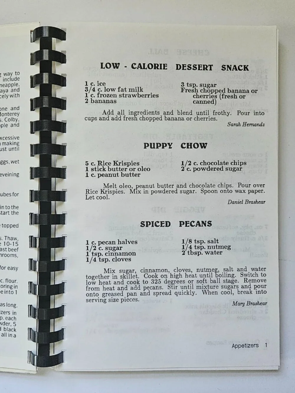 Vintage 1972 Favorite Recipes Bee Branch church Cookbook Illinois granny cottage